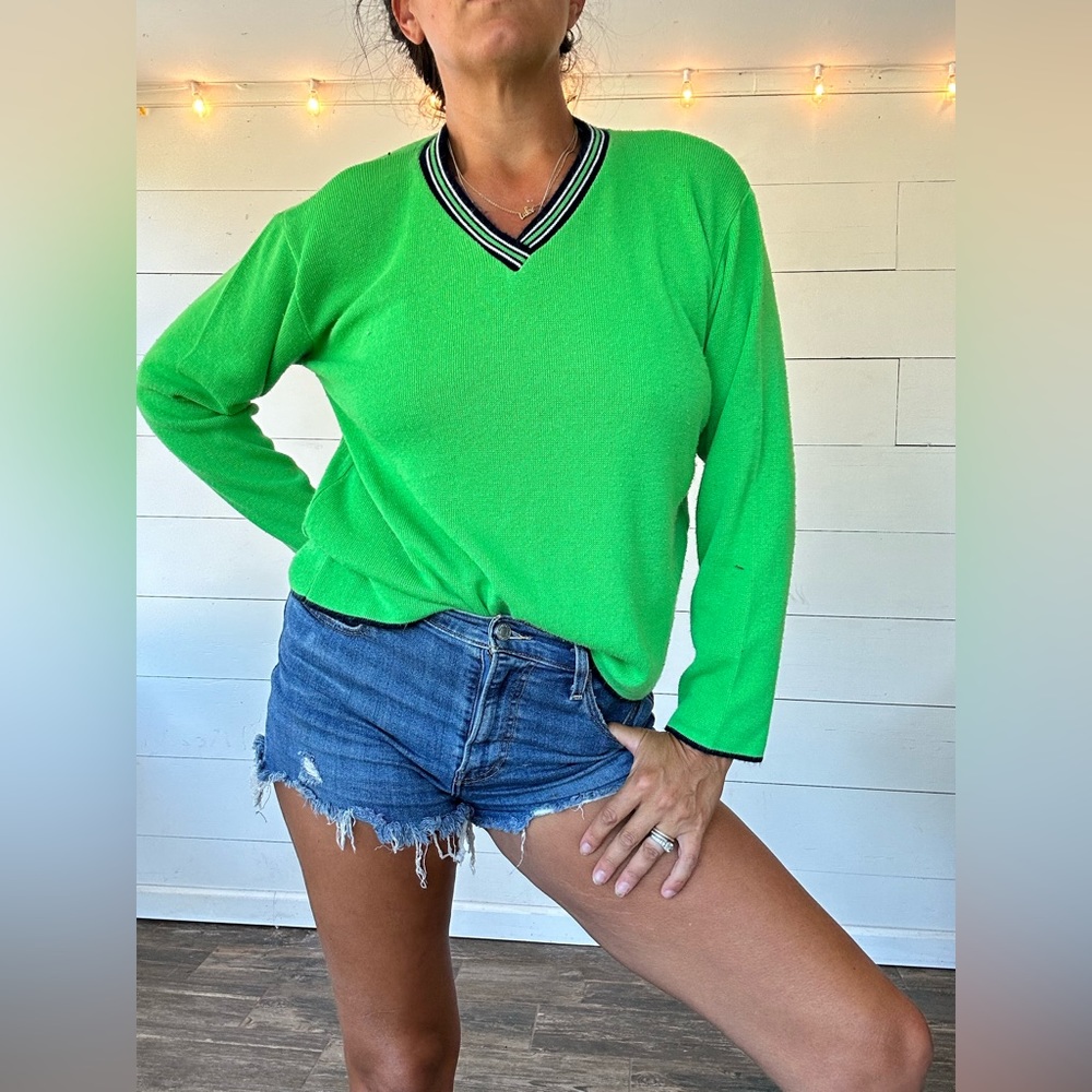 Vintage it’s our time Women's Lime Green V-neck Knit Sweater 80s